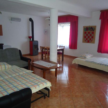 House Ilija Hodak Selište Drežničko Rom bilde